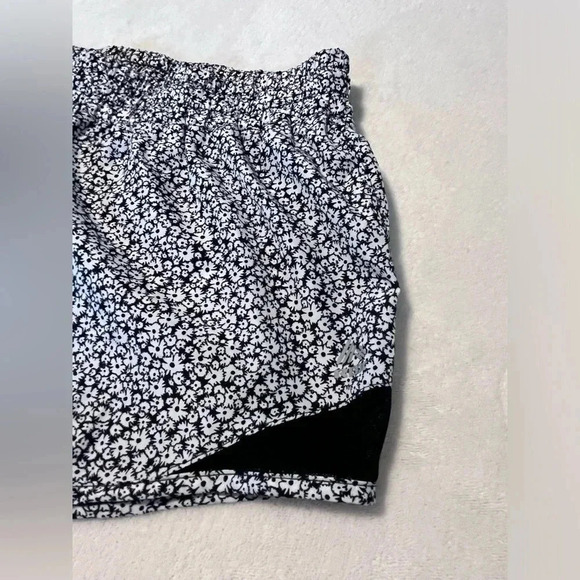 rbx womens activewear Women’s size medium black-and-white shorts - Picture 1 of 5